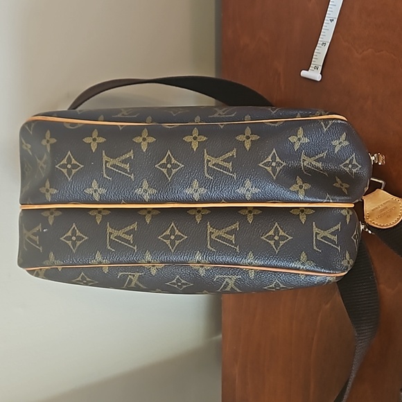 Louis Vuitton Reporter PM Vintage Excellent preloved condition clean!!! - Picture 15 of 16